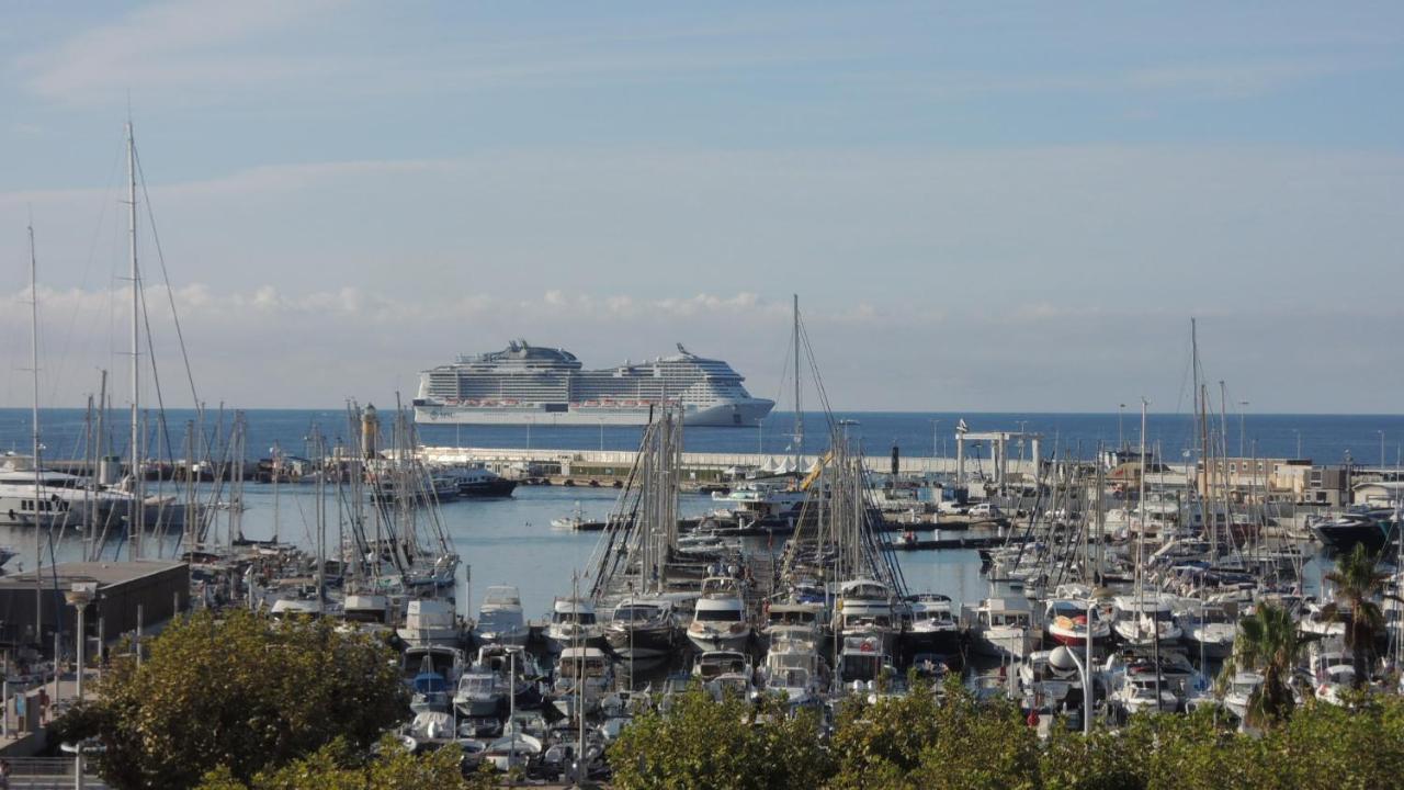 Acci Cannes Marina Esterno foto